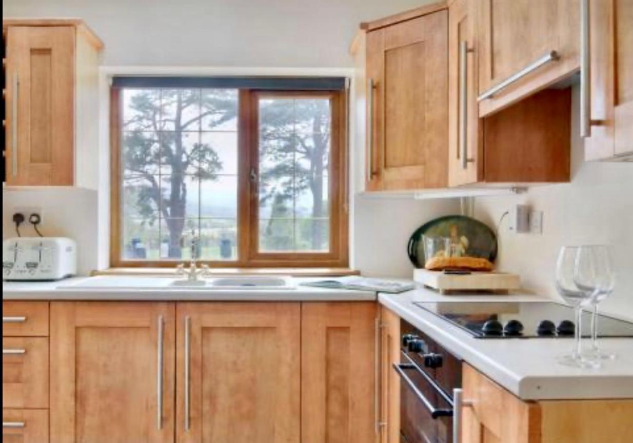 Mountain View Cottage, Hot Tub , Stunning Views Llanhamlach Dış mekan fotoğraf